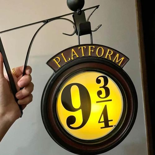 3D Harry Potter Hanging 9 3/4 Night Light Wall Lamp Platform Hogwartsed Gift New — image 4