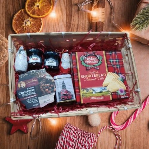 Christmas  Basket Hamper Christmas Pudding Perfect Gift Family Friend Parents