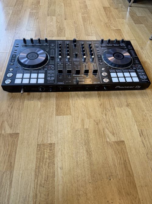 Pioneer DDJ-RX 4-Channel DJ Controller — image 6