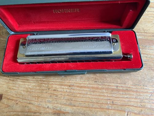 Hohner Chromonica 270 Chromatic Harmonica Key D, Metal, Chrome Finish, Case — image 2