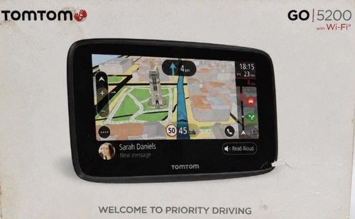 TomTom GO 5200 Sat Nav GPS WiFi Lifetime World Maps Traffic and Speed camera.