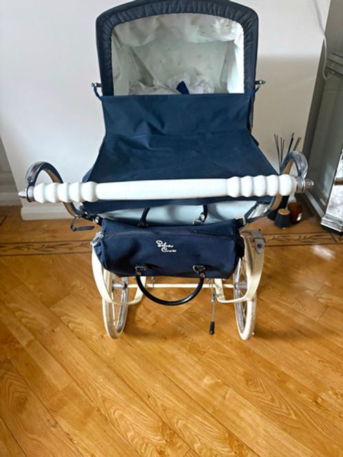 Silver Cross White/Navy Vintage Pram with Hood, Single, From Birth, Rubber Tyres