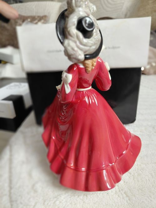 Royal Doulton Pretty Ladies Patricia Bone China Figurine HN4924 2007 — image 3