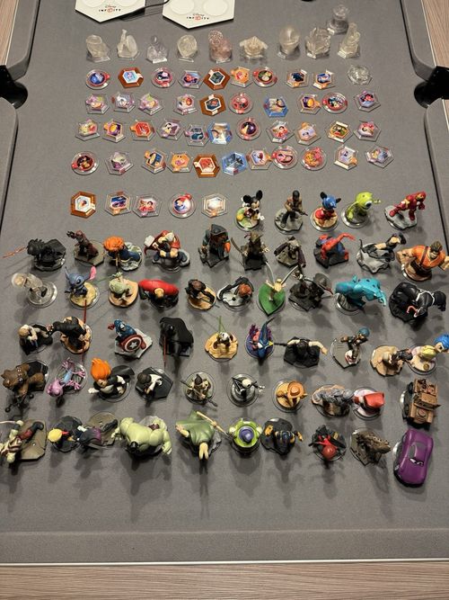 Disney Infinity 3.0 PS4 Game 55 Different Character Figures & Power Discs — image 2