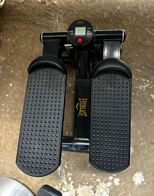 Everlast Mini Stepper Stair Step Machine, LCD Display Step Counter, Black