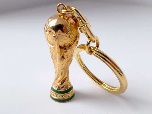 FIFA World Cup 3D trophy keyring (Official Licensed Product) 4 cm NEW original — image 4