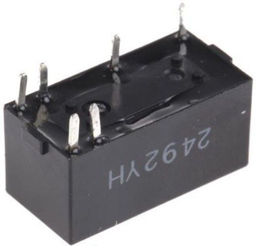 Omron SPNO PCB Mount Latching Relay - 5 A  12V dc For Use In Power Applications