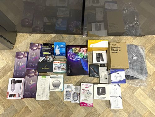 Consumer Electronics tech  Mixed Lot bundle