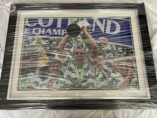 Signed Henrik Larsson Photo — image 1