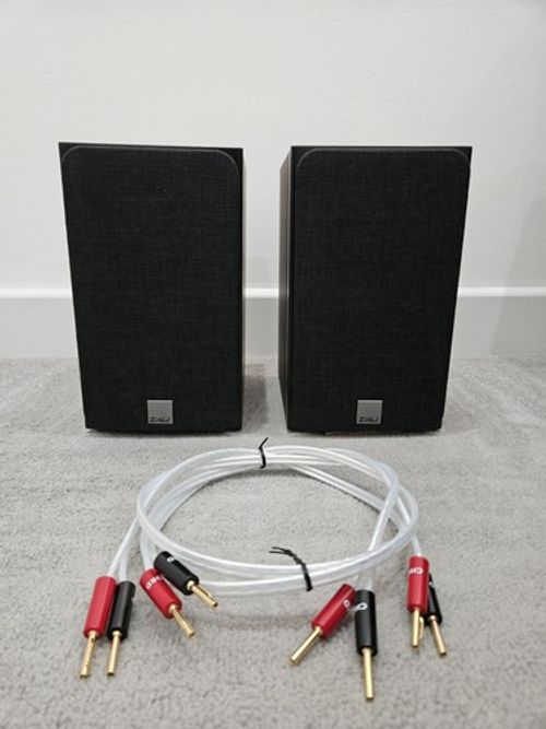 DALI OBERON 1 BOOKSHELF SPEAKERS IN  DARK WALNUT WITH NEW SPEAKER CABLES