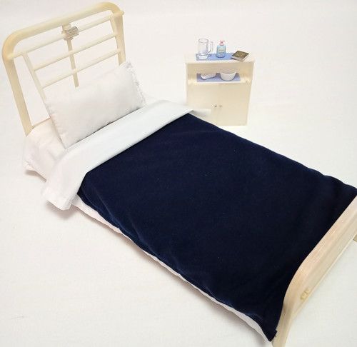 V. Rare Vintage Doll Hospital Bed Cabinet Blankets Pillow Accessory Bundle, 1:6