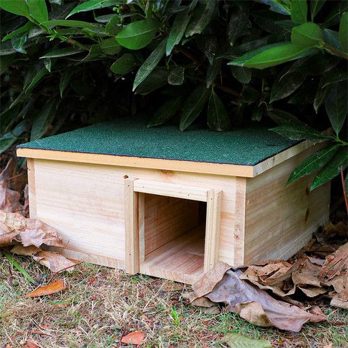 Wooden Hedgehog House Small Animal Shelter Hideout Pet Play Cage Feeding Station