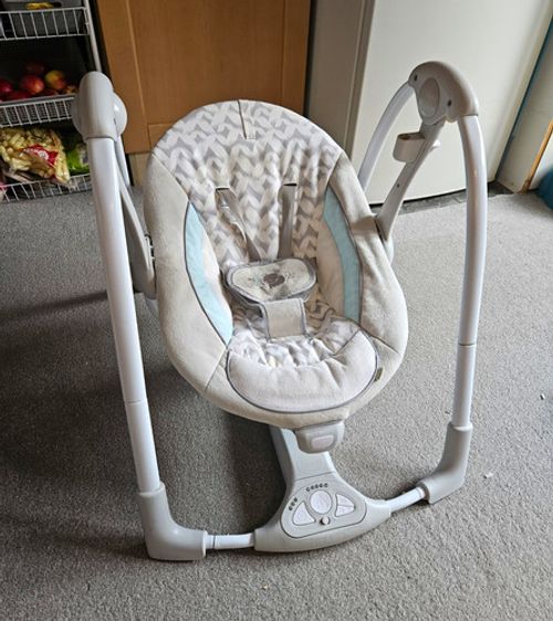 Ingenuity Baby Swing with Frame & Padded Seat, Grey/White/Light Blue Animals