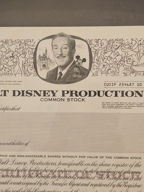 Original 1967 Walt Disney stock certificate Mickey Mouse Authentic Uncirculated — image 6