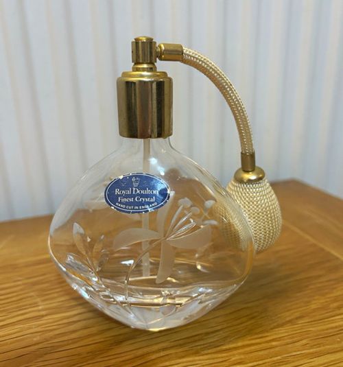 Royal Doulton Finest Crystal Cut Glass Perfume Atomiser Bottle Bulb Sprayer
