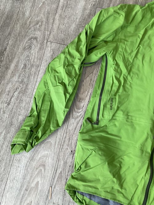 Norrona Lofoten Gore-tex Pro Jacket Medium — image 4