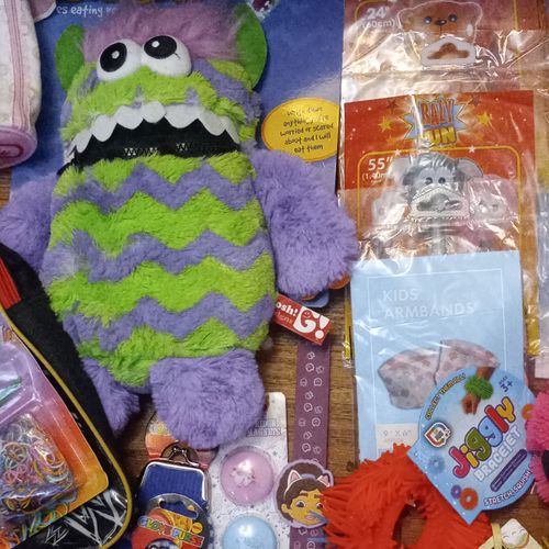 Nickelodeon SpongeBob craft/3D picture book & kids toys bundle job lot 24 — image 3