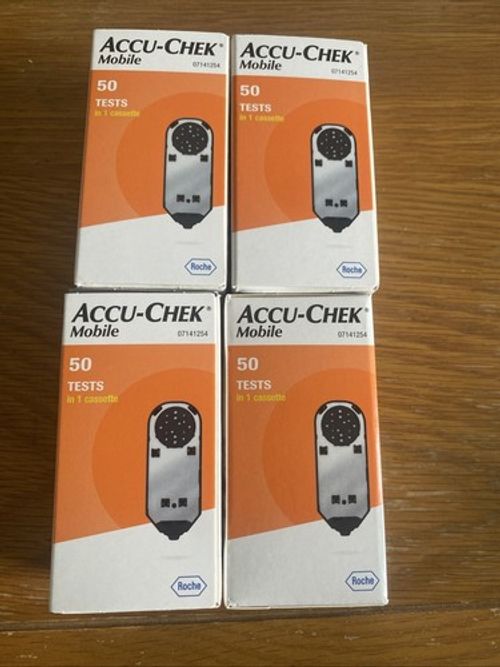 4 x Accu-chek mobile test cassette. Expiry Date April -August 2027New & sealed