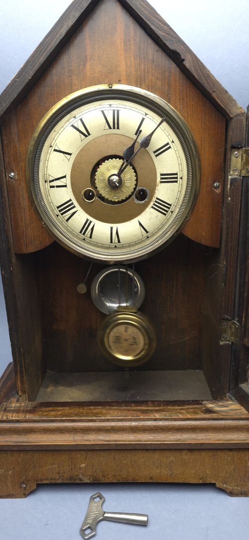 Antique Gingerbread/  Kitchen Shelf Clock Brass Cherub Mounts For Repaire — image 3