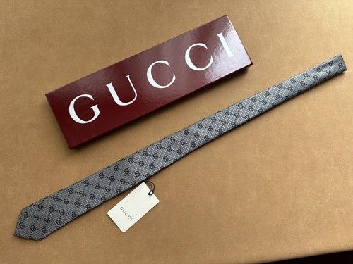 Gucci Tie Mens 100% Silk Gray GG interlocking pattern logo Full Packaging
