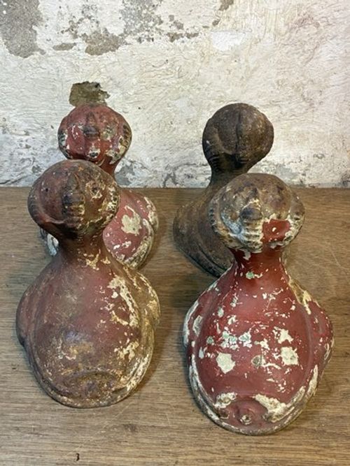 4 x Antique Cast Iron Ball and Claw Bath Feet For Restoration