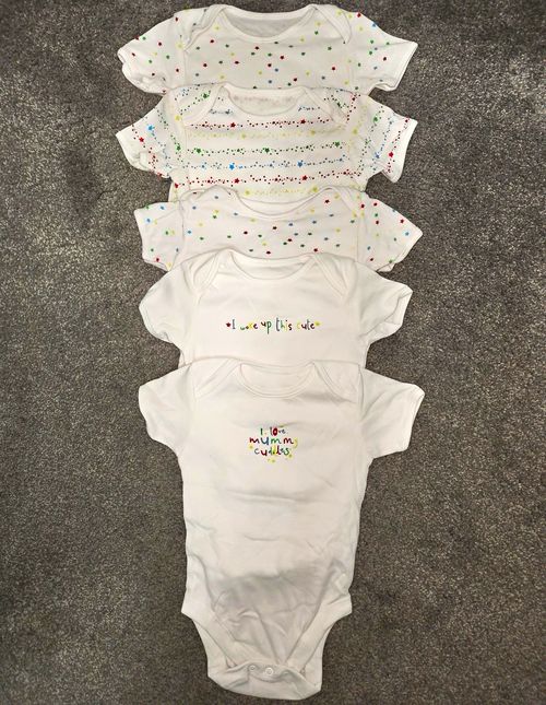 George 5 Pack Baby Bodysuits 12-18 Months Short Sleeve White/Multicolour Stars — image 1