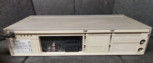 Funai DBVR-5500 VHS/DVD Recorder Combo Player Main Unit TESTED  — image 8