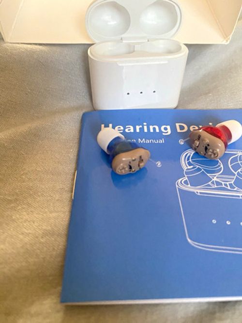 Rechargeable ITE Hearing Aids Pair White with Charging Case & User Manual