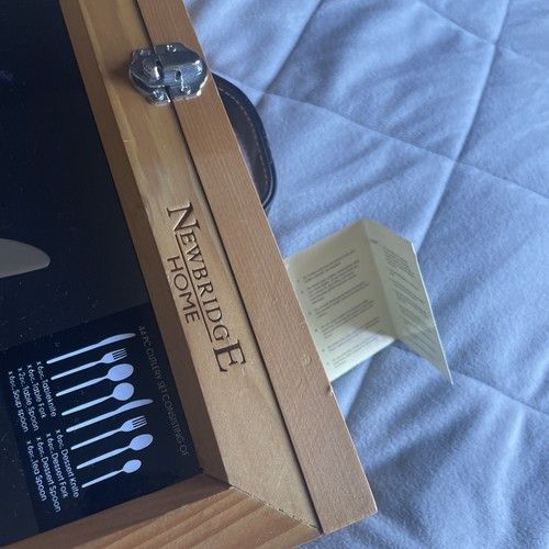 Newbridge Irish Silverware 44 Piece Silver Cutlery Set In Wooden display Case. 