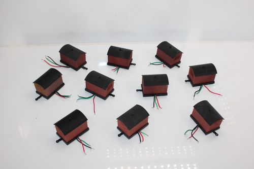 10 x Hornby OO Gauge R8014 Working Point / Turnout Motors With R8015 Housings — image 1