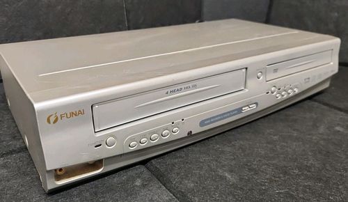Funai DBVR-5500 VHS/DVD Recorder Combo Player Main Unit TESTED  — image 4