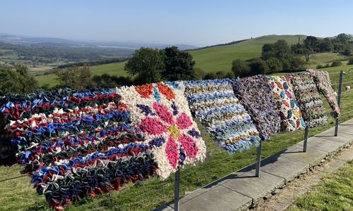 Make A Rag Rug Kit In Pure Wool Blanket Yarn, Craft Kit, Upcycle, Gift, British — image 6