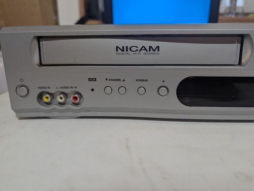 Technika Nicam DVR100 VHS DVD Combi combo Player Silver both VHS & DVD Working — image 3