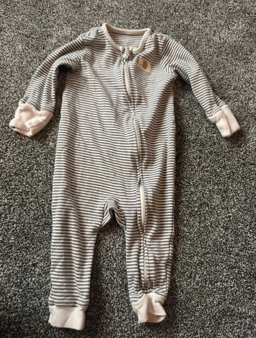 Mixed Brands 5pc Baby Babygrow/Playsuit Bundle 0-3M Fleece Marvel Footed Zip — image 8