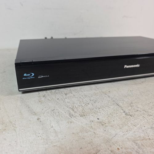 Panasonic Blu-ray HDD Recorder DMR-PWT420 Multi Region Freeview+ HD Tested — image 2