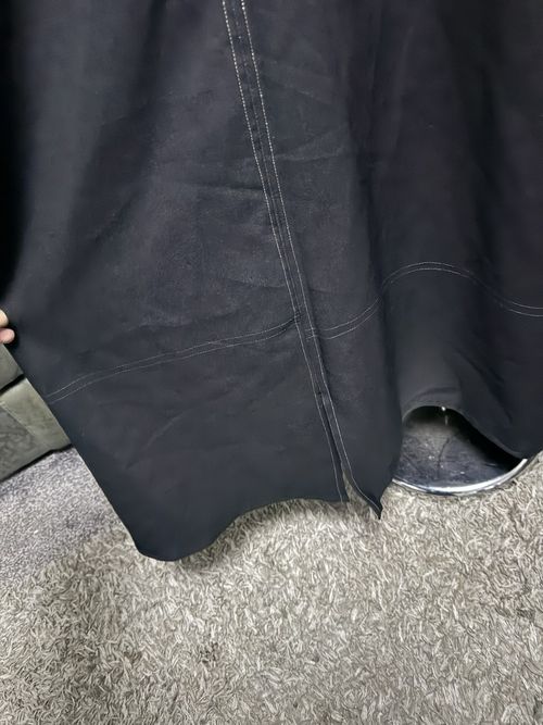 Black abaya with folded cuff sleeves. — image 3
