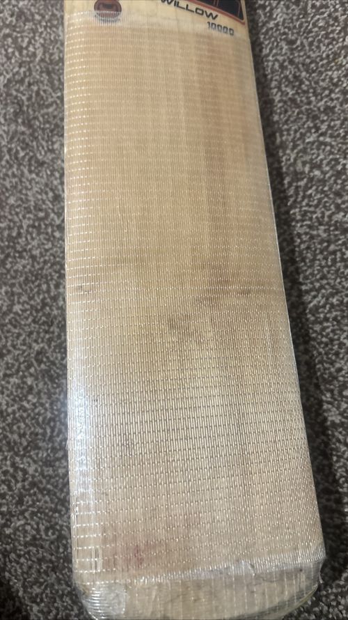 SS Master players  10000 Grade 1 English Willow Cricket bat Short handle 2.8lbs  — image 17