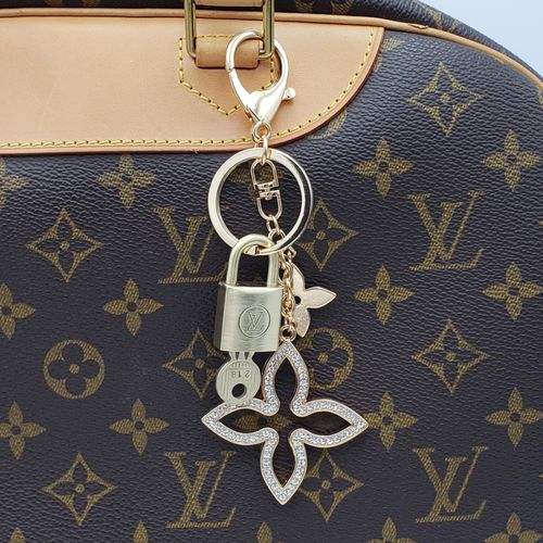 Authentic Louis Vuitton Lock & Key with Unbranded Clover Charm, Keychain — image 8