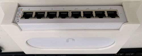 USW Lite 8 PoE Vertical / Horizontal Mount - Wall / Desk