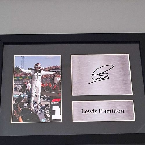 Lewis Hamilton Framed Autograph Display with Photo, Formula 1 2000s
