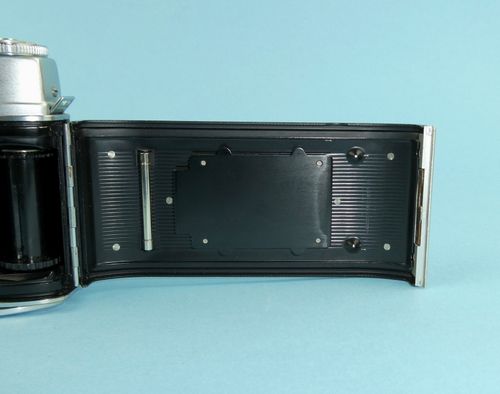 1957 Kodak Retina IIIc (Type 021 II) rangefinder outfit. Cased with three lenses — image 15