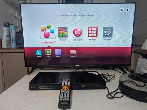 LG BP645 Smart 3D Blu-ray DVD Player with Remote Tested And Fully Working