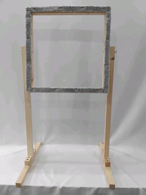rug hooking frame 40 x 40 cms and optional stand — image 1