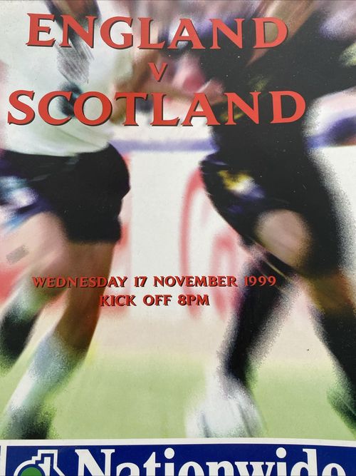 England V Scotland Euro 2000 Play-off Match Day Programme Good Condition — image 2