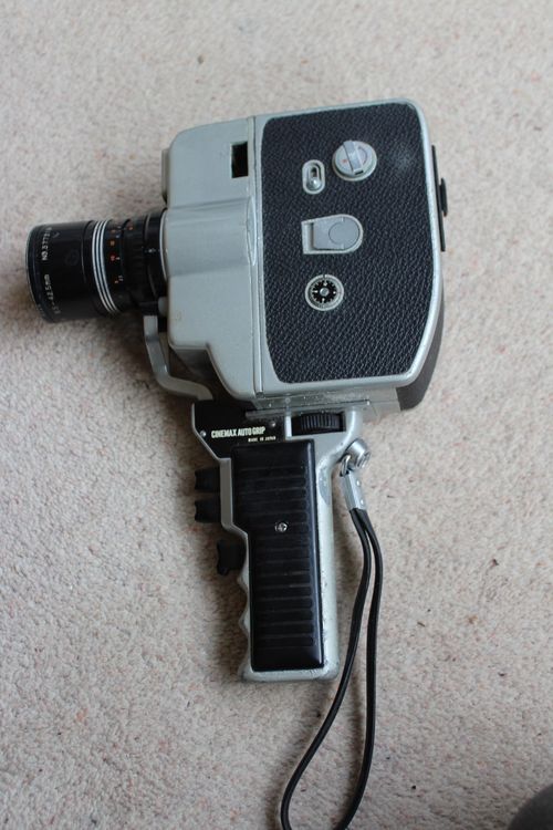 Cinemax 85E Auto Zoom Vintage Movie Camera  untested but motor runs — image 5