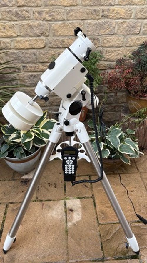 Skywatcher HEQ5 PRO Synscan GOTO Equatorial Mount