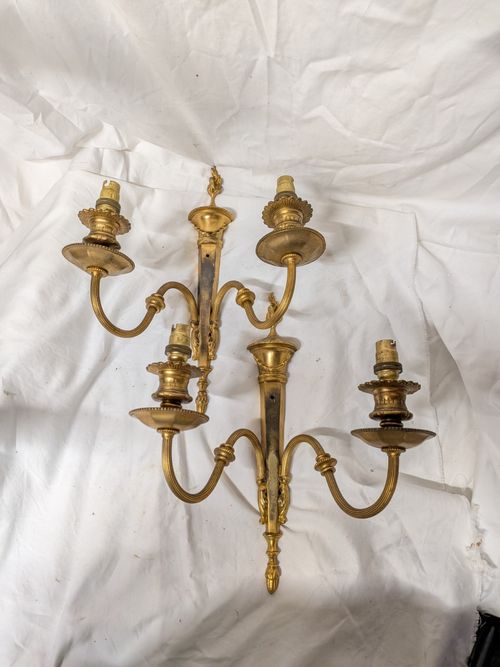 1 Pair Great Quality French Louis XVI Revival Gilt Brass Wall Sconces Mid Cent — image 6