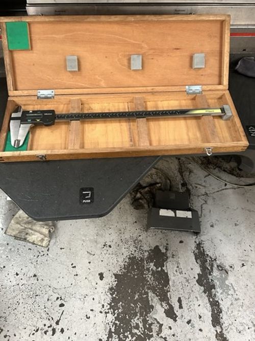 Mitutoyo Digital Caliper in Wooden Case, Zero/ABS Digital Caliper 450mm 45cm