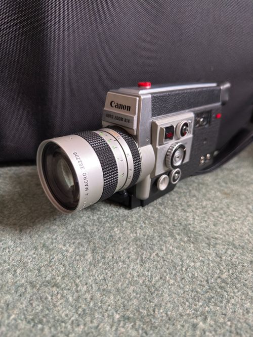 Canon Auto Zoom 814 Electronic Super 8 Cine Film Camera - Fully Working — image 1