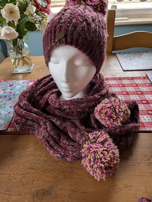Regatta Hat Scarf And Gloves Set — image 2
